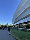 Petter besøkte Apple Park: - De hadde mer energi enn en to-åring med fri  tilgang på godteri, brus og kokain - Kode24