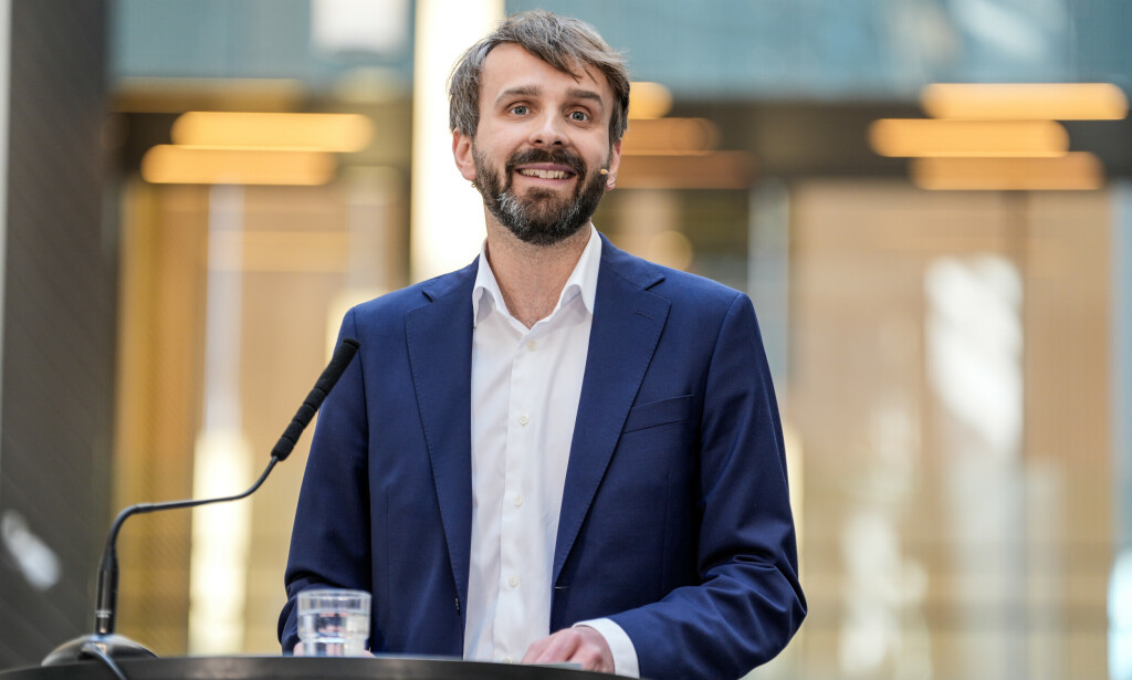 Helse- og omsorgsminister Jan Christian Vestre (Ap) har hentet fram tall over konsulentbruken i helseforetakene. 📸: Terje Pedersen / NTB