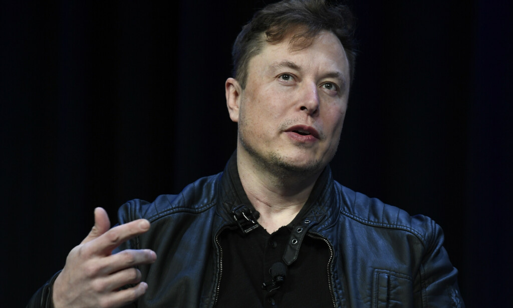 Tesla-sjef Elon Musk har sendt inn et nyt søksmål mot selskapet OpenAI og dets sjef Sam Altman. Musk var selv med på å starte selskapet i 2015, men forlot det i 2018. 📸: Susan Walsh / AP / NTB